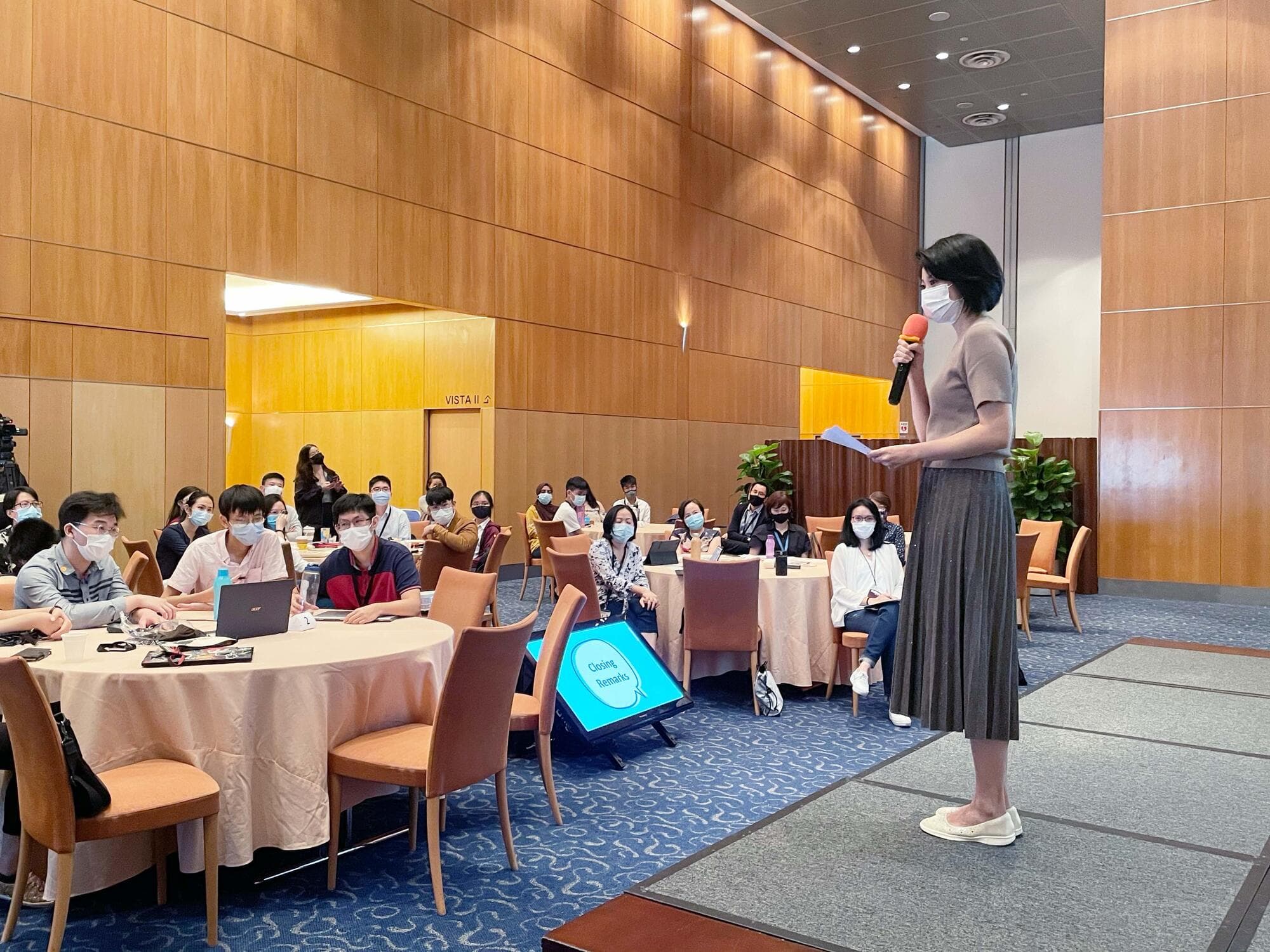 A home baking business, a ring of support