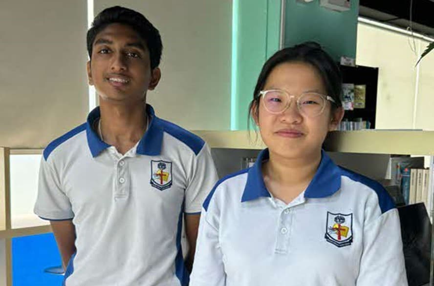 Meet the peer supporters lending fellow teens a listening ear