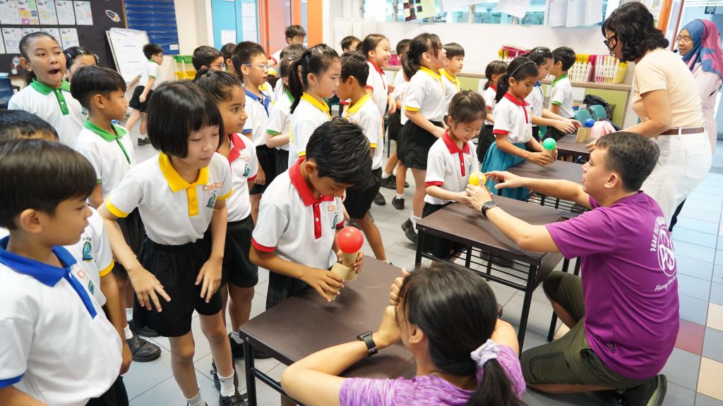 Parent-volunteers-helping-during-PVPS-Olympics-1024x576.jpg