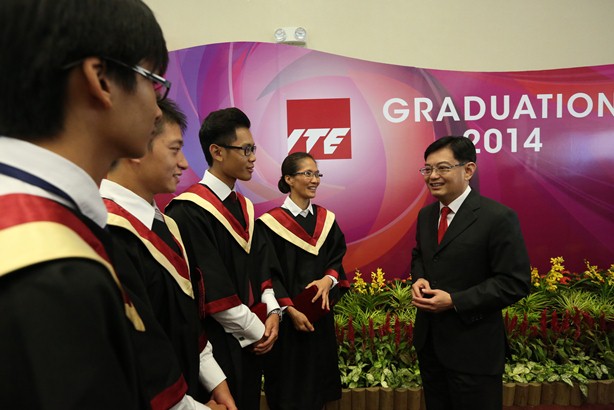 The annual ITE Graduation Ceremony took place at ITE College Central on 23 June 2014. Among the 700 graduands, 11 outstanding students also received the IES Engineering Award, Singapore Labour Foundation (SLF) Gold Medal, Sng Yew Chong Gold Medal, Tay Eng Soon Gold Medal and the Lee Kuan Yew Gold Medal. 