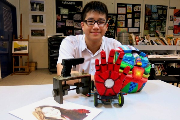 Chong Enxin has a keen interest in art, design and superhero movies. His interests have motivated him to create unique objects, such as an Ironman-inspired motorised vehicle. 