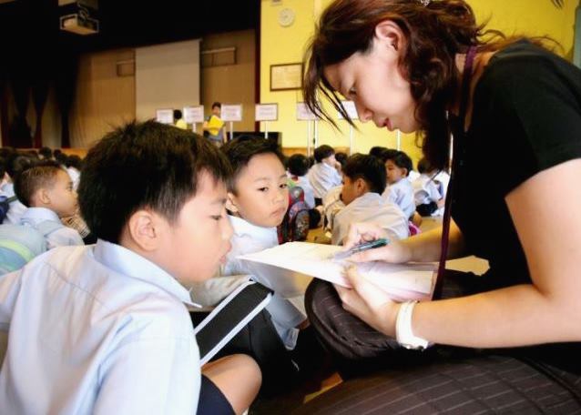 Mrs Jane Koe, the chairperson of Ngee Ann Primary School’s Parent Support Group (PSG), shares her thoughts on being a parent volunteer. 